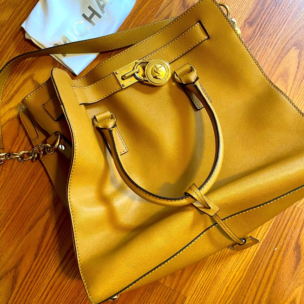 Michael Kors Hamilton bag